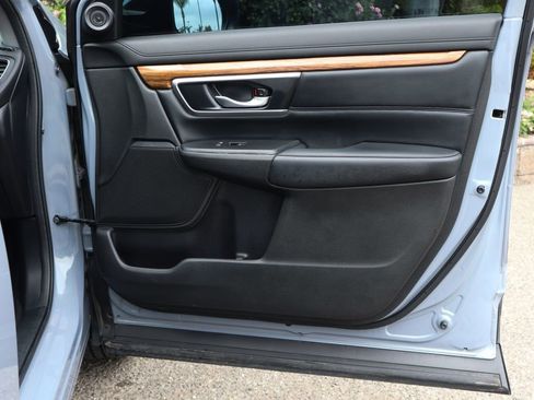 Used 2021 Honda CR-V Touring image 47