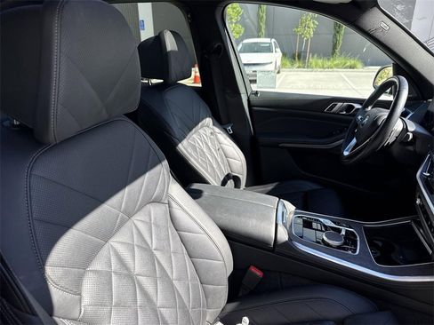 Used 2024 BMW X5 xDrive40i image 28