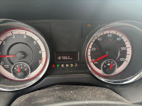 Used 2015 Dodge Grand Caravan SE w/ Quick Order Package 29E SE image 9