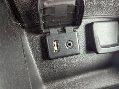 Used 2016 Chevrolet Cruze LT image 21