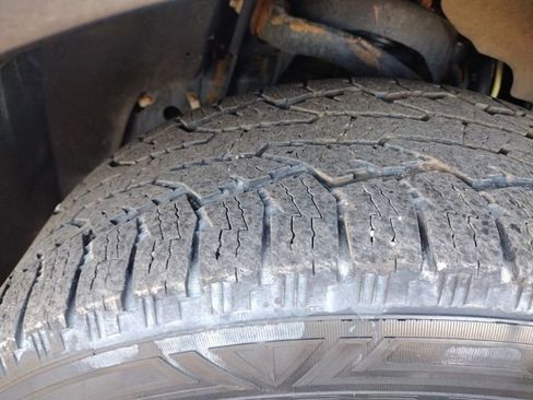 Used 2021 Ford Expedition Limited image 31