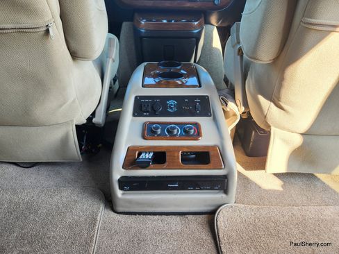 Used 2015 Chevrolet Express 2500 RWD image 47