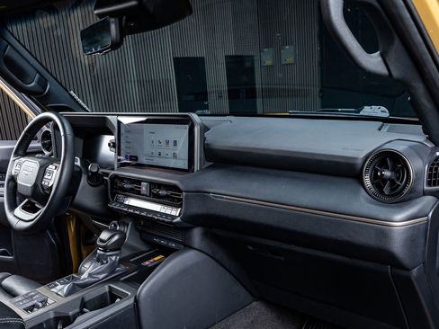 Used 2025 Toyota Land Cruiser image 17