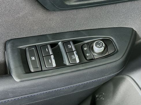 Used 2025 Subaru Forester Premium AWD/4WD image 15
