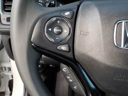 Used 2022 Honda HR-V EX image 18