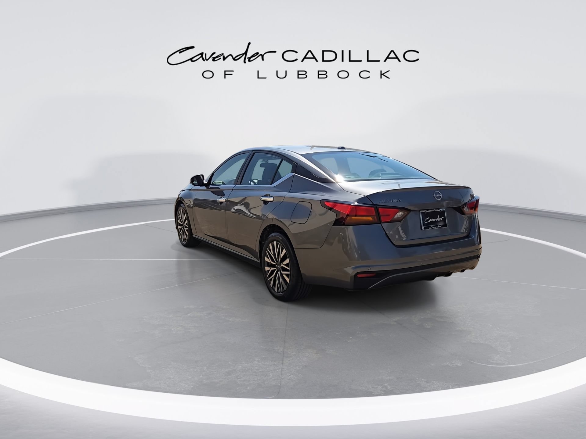 Used 2023 Nissan Altima 2.5 SV FWD image 7