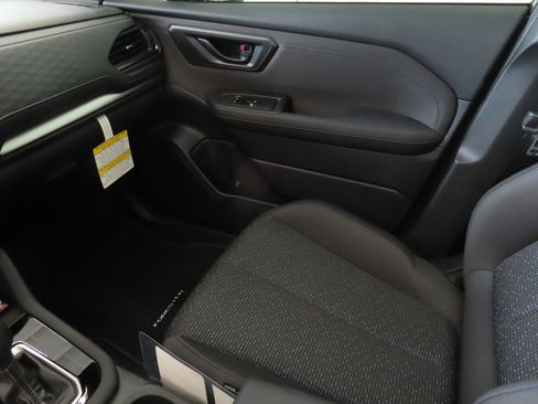 Certified 2025 Subaru Forester Premium image 20