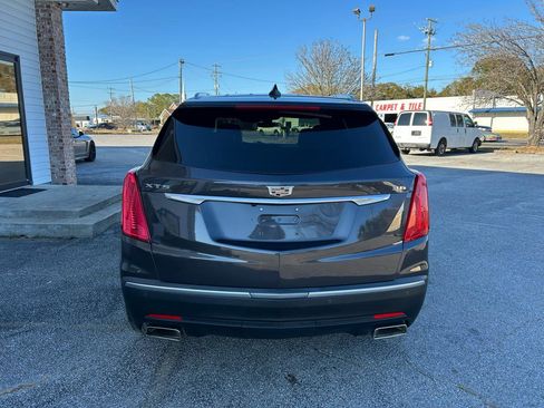 Used 2017 Cadillac XT5 Luxury w/ Driver Awareness Package image 6