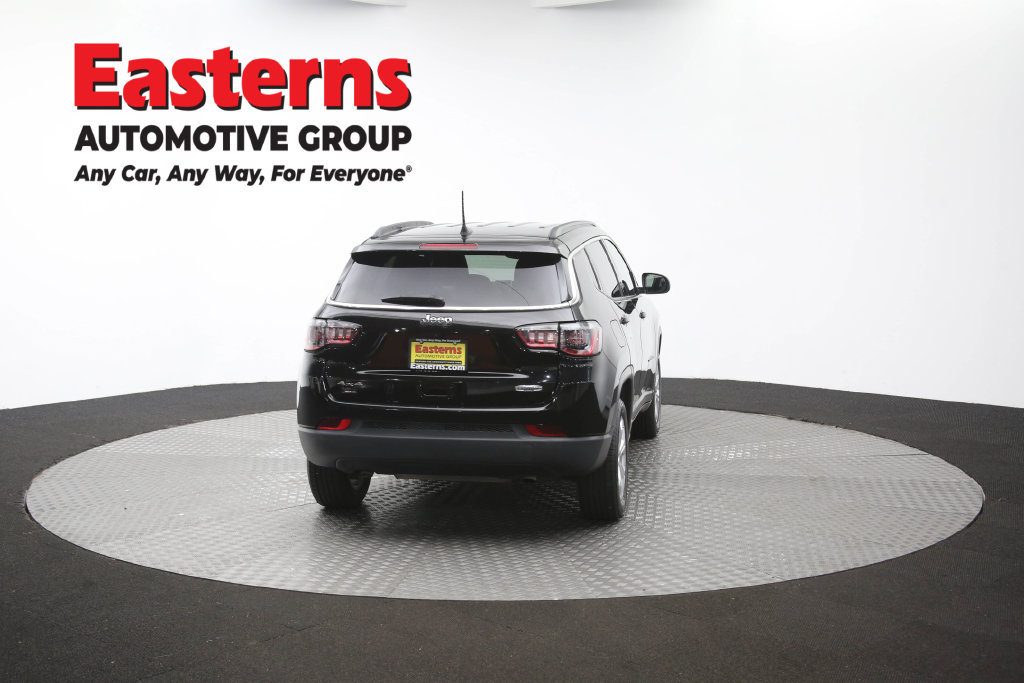 Used 2024 Jeep Compass Latitude AWD/4WD image 39