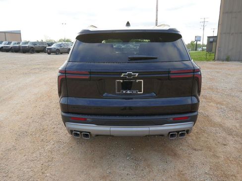 New 2026 Chevrolet Traverse Z71 AWD/4WD image 5