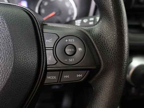 Used 2019 Toyota RAV4 LE image 38