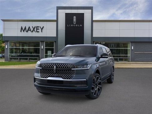 New 2026 Lincoln Navigator L Reserve AWD/4WD image 48