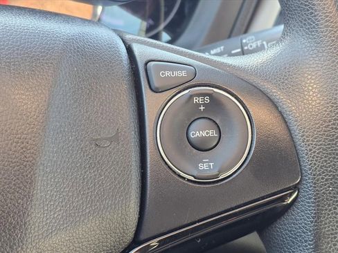 Used 2021 Honda HR-V LX image 22