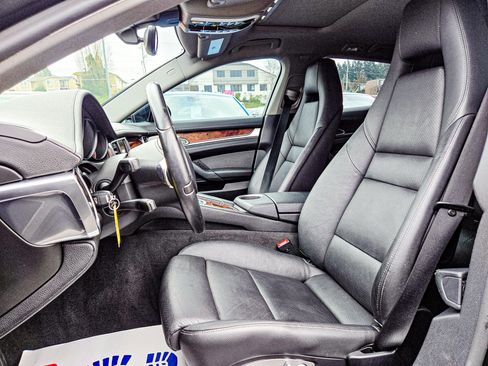 Used 2014 Porsche Panamera 4S image 10