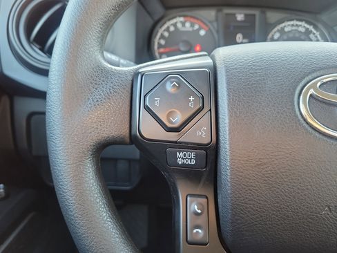 Used 2022 Toyota Tacoma SR image 21