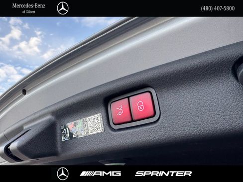 Certified 2024 Mercedes-Benz C 300 Sedan image 9