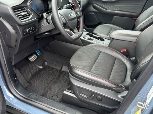 Used 2024 Ford Escape ST-Line w/ Equipment Group 301A image 23