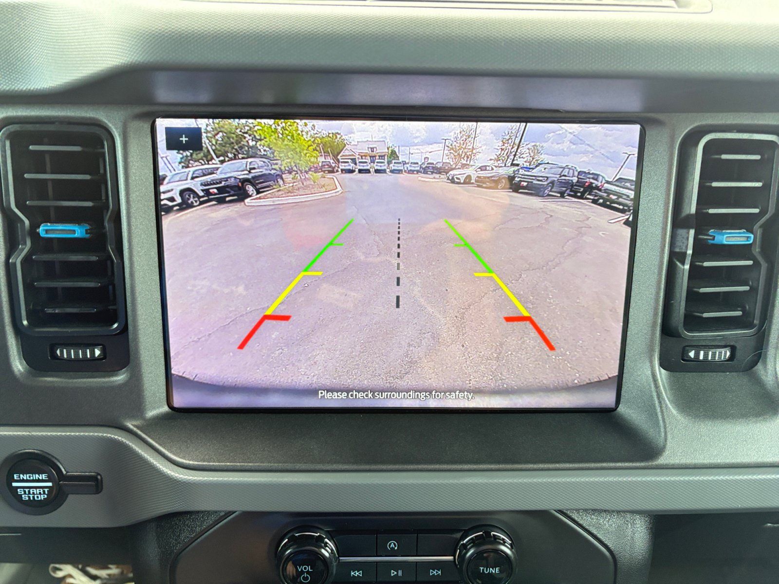Used 2024 Ford Bronco Black Diamond AWD/4WD image 16
