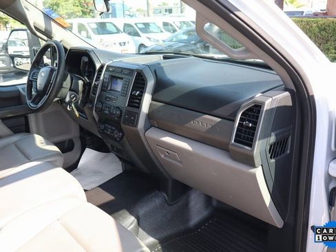 Used 2021 Ford F450 XL w/ Power Equipment Group image 31