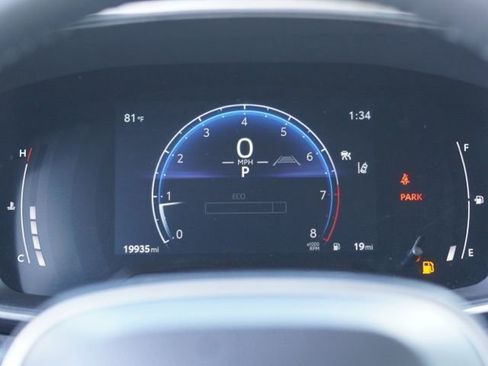 Certified 2024 Toyota Corolla Cross XLE w/ Convenience Package image 20