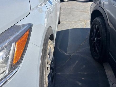 Certified 2023 Nissan Kicks SV FWD image 2