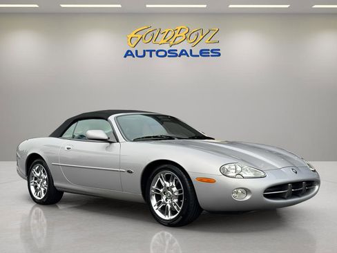 Used 2002 Jaguar XK8 Convertible image 5