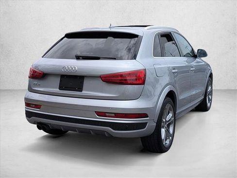 Used 2018 Audi Q3 2.0T Premium Plus w/ Premium Plus Package FWD image 5