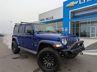 Used 2020 Jeep Wrangler Unlimited Sahara w/ Uconnect 4C Nav & Sound Group