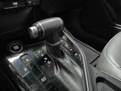 Used 2023 Kia Niro EX Touring FWD image 21