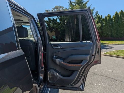 Used 2017 Chevrolet Tahoe Premier AWD/4WD image 13
