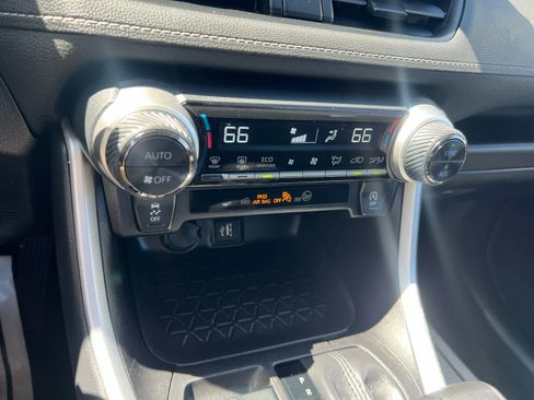 Used 2024 Toyota RAV4 XLE AWD/4WD image 19