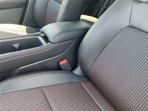 New 2025 Nissan Kicks SR image 29