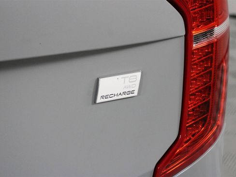 Certified 2024 Volvo XC90 T8 Plus w/ Protection Package Premier image 20