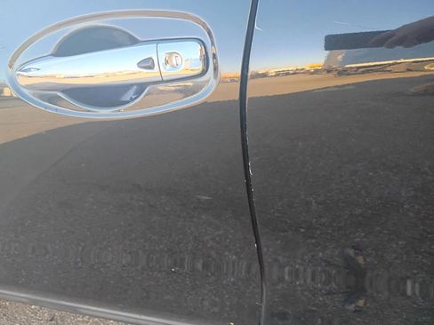 Used 2016 Nissan Rogue SL w/ SL Premium Package image 32