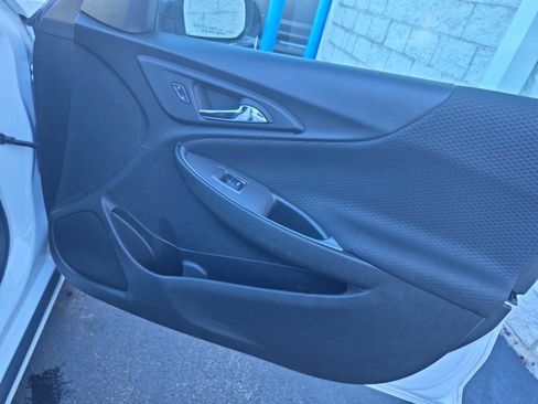 Used 2024 Chevrolet Malibu LT image 21