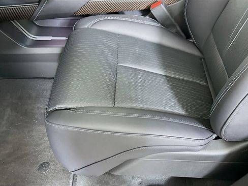 New 2026 Cadillac Vistiq Sport image 20