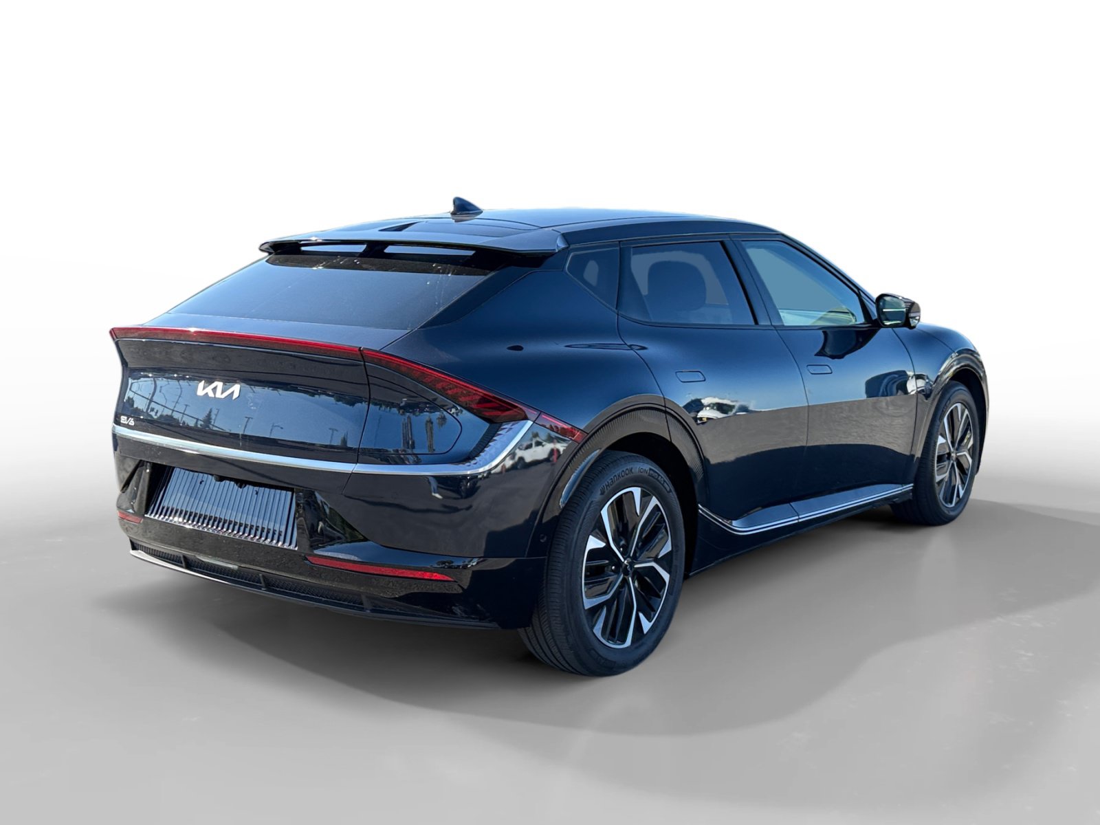 Used 2022 Kia EV6 Wind w/ Wind Technology Package AWD/4WD image 5