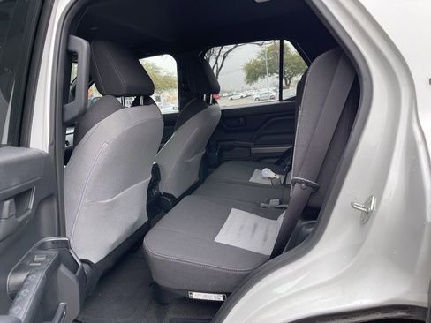 Used 2025 Toyota 4Runner TRD Off-Road image 9