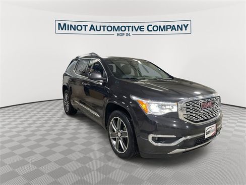 Used 2017 GMC Acadia Denali w/ Technology Package image 2