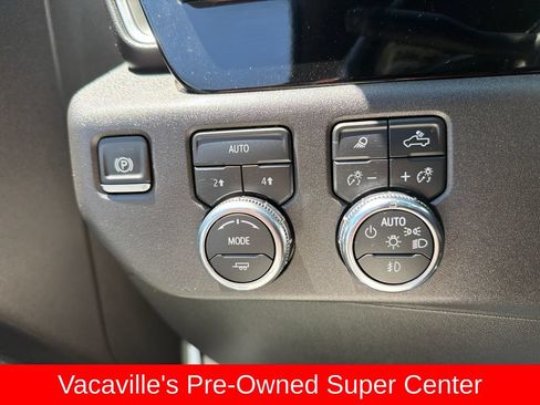 Used 2024 GMC Sierra 1500 SLT AWD/4WD image 23