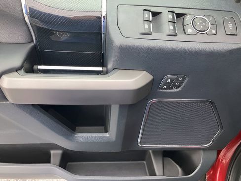 Used 2022 Ford F350 Platinum w/ Tremor Off-Road Package image 22