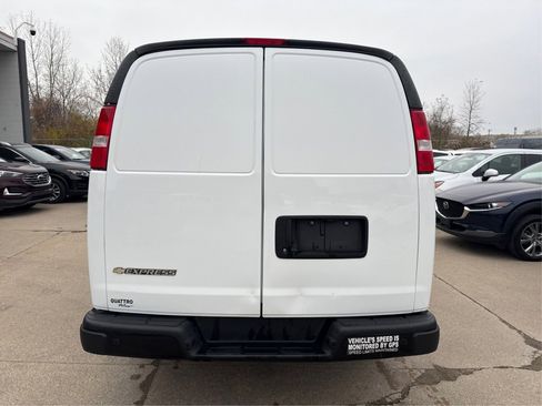 Used 2022 Chevrolet Express 2500 w/ Driver Convenience Package image 14