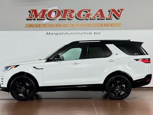 Used 2024 Land Rover Discovery Dynamic SE image 6