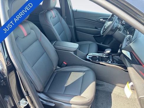New 2026 Chevrolet Trax RS w/ Sunroof Package FWD image 25