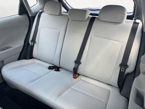 New 2026 Hyundai Kona SE image 13