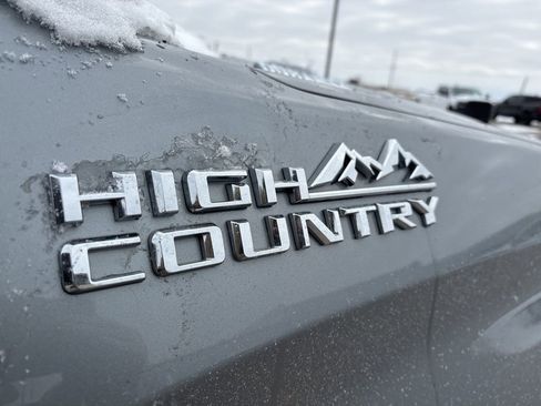 Used 2024 Chevrolet Silverado 1500 High Country w/ Technology Package image 12