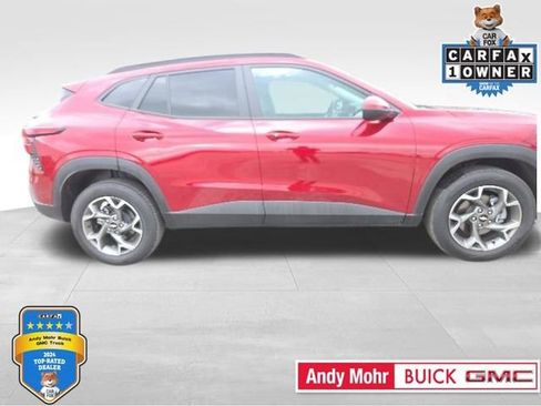 Used 2025 Chevrolet Trax LT w/ LT Convenience Package FWD image 1