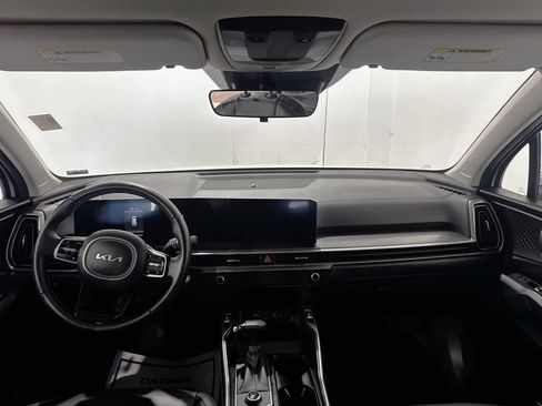 Used 2025 Kia Sorento S FWD image 2
