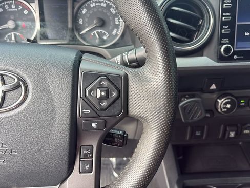 Used 2020 Toyota Tacoma TRD Sport RWD image 21