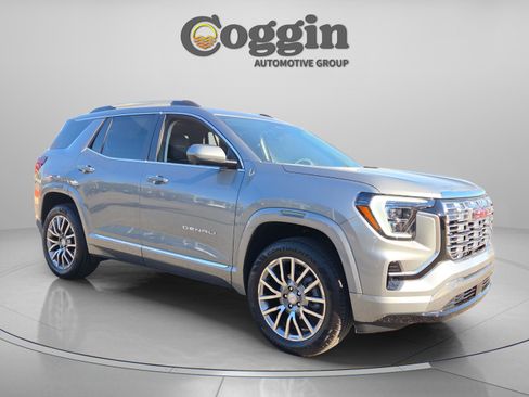 Used 2026 GMC Terrain Denali w/ LPO, Floor Liner Package image 8